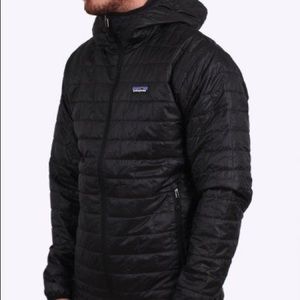 Patagonia hooded black nano jacket in New condition!